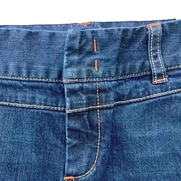 TOMMY HILFIGER DENIM MINI SKIRT•DARK WASH SIZE 4•PREOWNED EXCELLENT COND… - Picture 3 of 9